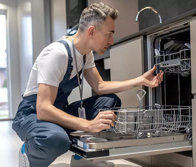Why Fitchburg Homeowners Pick Fitchburg Appliance Pro for Every Dishwasher Breakdown?