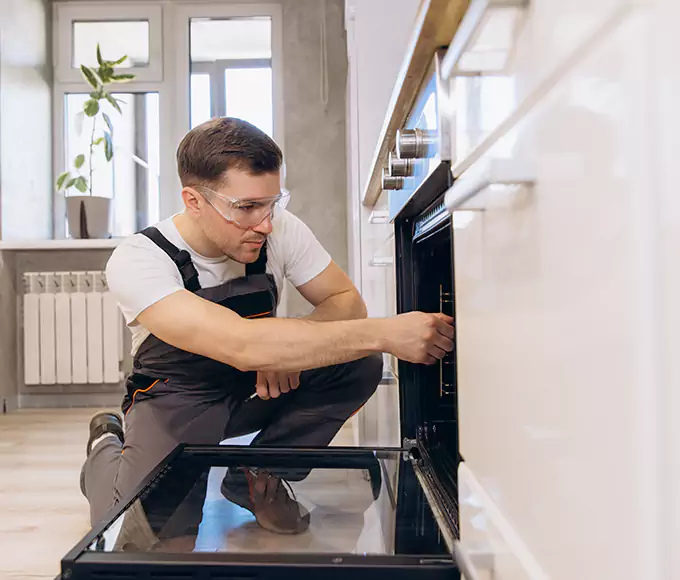 Why Fitchburg Bakers Rely on Fitchburg Appliance Pro for Every Electric Oven Fix?